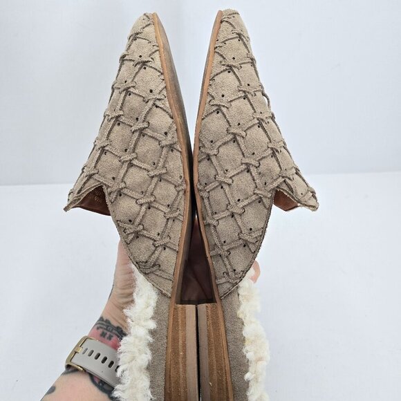 Mi.iM | tan suede neutral pointed toe shearling lined mules | WMS 6.5 - Picture 8 of 9
